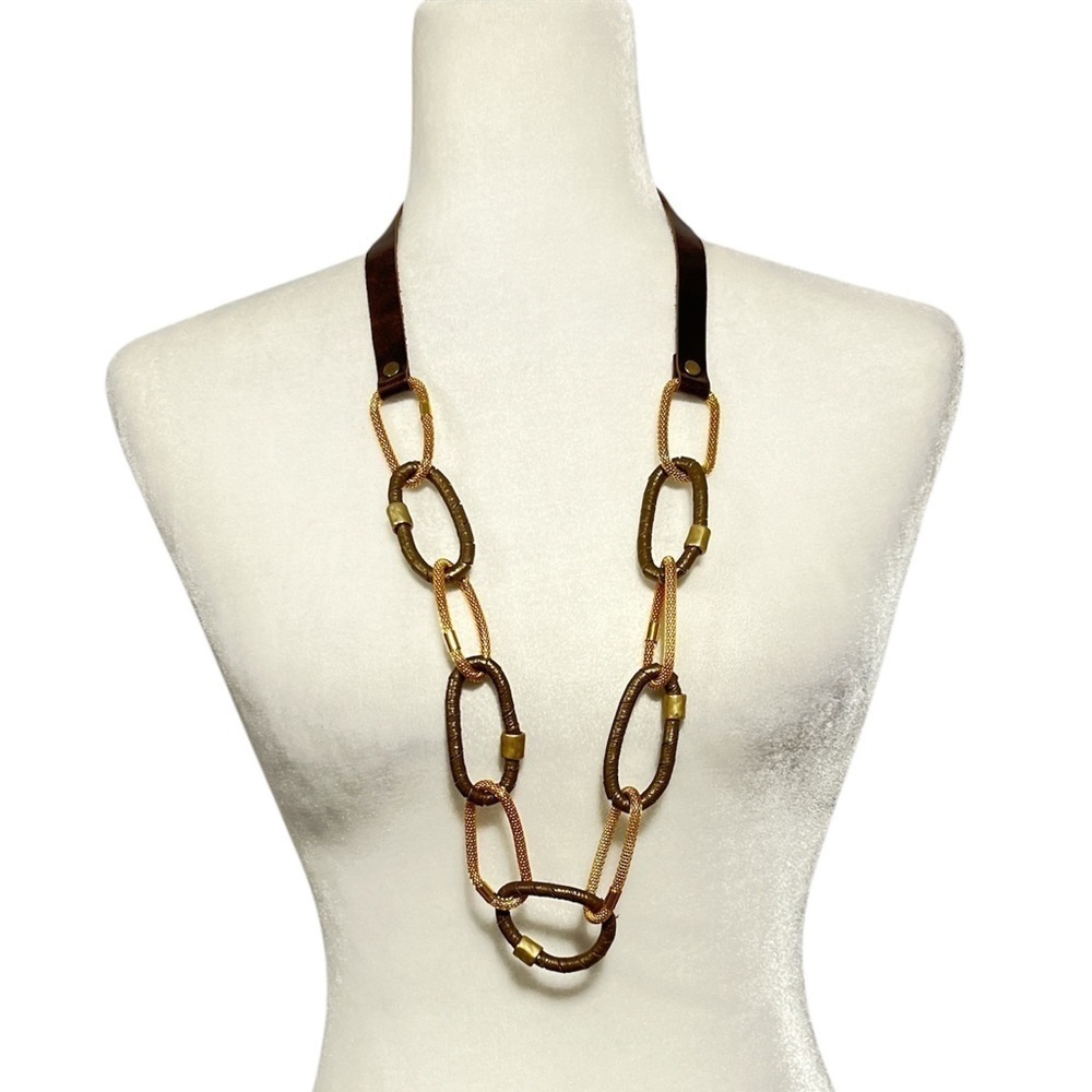 HAGAR SATAT Link Necklace Leather / Goldtone
